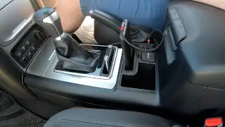 Модернизируйте свой Toyota Prado 150 2018+: как установить карманы для телефона и кошелька | Руководство по PradoBits