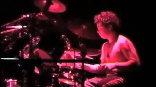 Alex Bellemare (solo de drum)