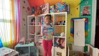 Super Duper Bubble Gum Lab at Quinnie's Fun House