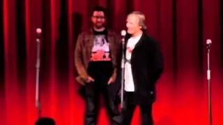 Viggo Mortensen singing!