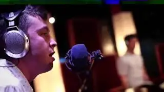 Twenty One Pilots - Holding On To You UG Sessions with synth