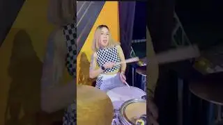 Lagu wajib 😂 Kamu gak sendirian. SKA Party with Bugshow #shorts