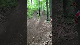 Bryce Woodrum ripping up a hill at battle under the bridge IXCR #dirtbikesarecool #motocross