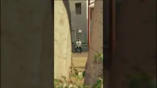 This SUPER ZOOM effect is mind bending