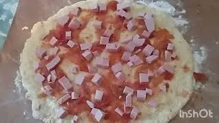 После прогулки- быстрая пицца на обед.