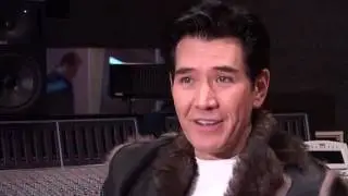 2003 衣妆盛饰费翔专访