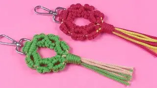 Macrame keychain tutorial / easy macrame keychain / how to make a macrame keychain / keychain making