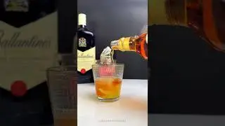 Johnnie Walker Red Label | Egg white  Whiskey Pour