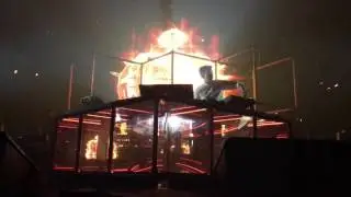 Tennis Court (Flume Live Version Remix), live in Berlin on 09.11.16