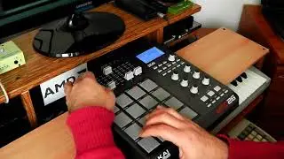 monkey  Akai MPD26 Echo Digital Audio ECHO2 NS5R A3000 DW8000 JV30 PC200 Superteclados.com VICHERVAL