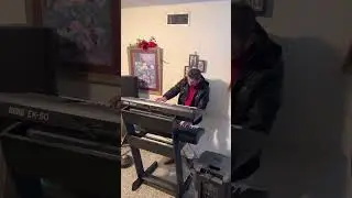 Juan Teruel i sus teclados labilia