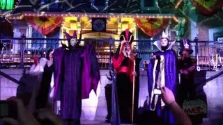 Villains goodnight moment during Mickey's Halloween Party at Disneyland