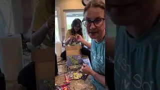 Universal Yums Pakistan Full Box Review