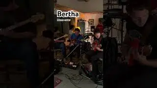 Martin Schmid 🔥 Bertha Keys Solo #gratefuldead