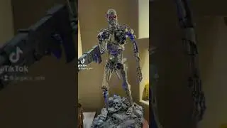 Terminator 2 Statue from Starkiller77 Collection