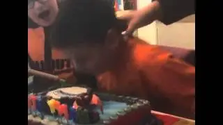 willing cake face plant lol