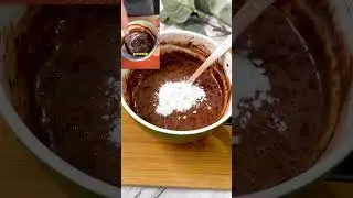 Day 38/100 trying viral recipes. 1 minute microwave cake. #viral #viralnow #viraltrend #food #shorts