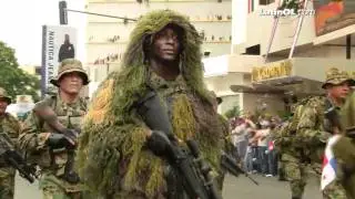 4 de Noviembre en Panamá: Desfile de la Policía Nacional por LatinOL.com