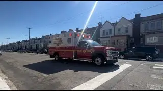 Philadelphia Fire Department Medic 17 Responding (LOUD)