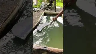 when he is in the water he looks like a whale 😂 #blacksmithwork #hardening #quenching #cultural
