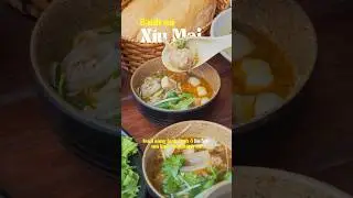 B&aacute;nh m&igrave; with x&iacute;u mại (meat ball), a chill morning in Da Lat, Vietnam #food #travel