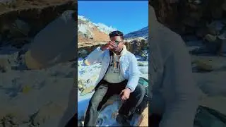zindagi ke maje lo dosto 😎🏔️ #motivatio #travel #himalayas #shortvideos #snow#