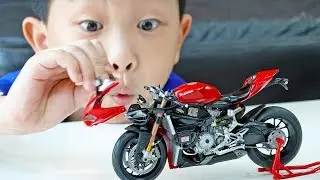 Сборка игрушечной машинки супербайк для детей цветная игра Bike Car Toy Assembly for Kids