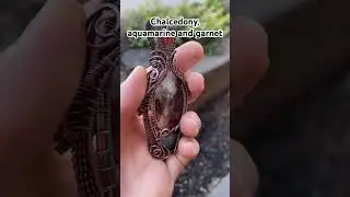 Heady wire wrapped pendant #wireart #wirewrap #jewelry #statementjewelry