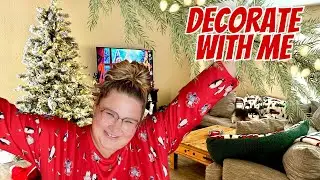Let's decorate for christmas | Decorate my house with me | Vlogmas Day 6