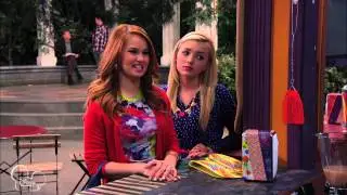 Jessie | Snack Attack ✨ | Disney Channel UK