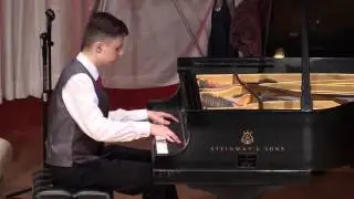 Daniel Souvigny performing 