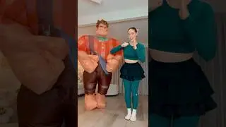 THEY&rsquo;RE EATING THE DOGS, THEY&rsquo;RE EATING THE CATS VIRAL DANCE TREND! 😅😳🐶🐱 - #dance #funny #shorts