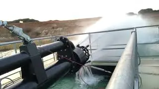 Holland Dredge Design: Testing of a Water Jet Suction Head on a Suction Dredger
