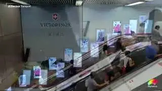 JCDecaux Transport (Hong Kong): Victorinox Digital Escalator Crown Bank