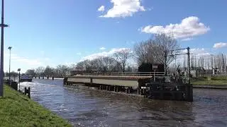 Brugopening Gouwespoorbrug Alphen a/d Rijn Draaibrug/ Swingbridge/ Pont Tournant/ Drehbrücke