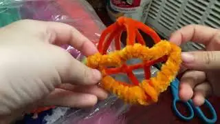 Making dogday out of pipe cleaners
