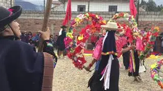 Proyección Folklorica Yarina Tuparik 🇪🇨 & 🇺🇸  Pendoneros