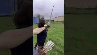 Warbow practice #archery #dnd #history #nerd #fantasy #skyrim #lotr #youtubeshorts #short #medieval