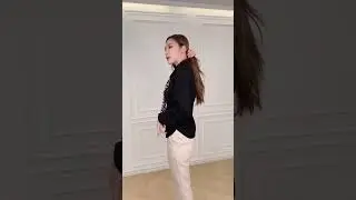 菱格紋領巾襯衫