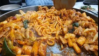 춘천에 왔으니 닭갈비는 필수