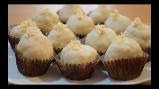 Easy Vegan White Chocolate Coconut Macaroons