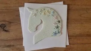 Pferd basteln&ndash; Kinderleicht & mit Filz und Stickgarn #PferdBasteln     #PferdeDIY #bastelideen