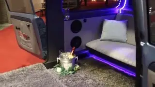 Edle Trabi Limousine als Hochzeitsauto. Die kultige Alternative zur Hochzeitskutsche
