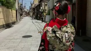 Furisode kimono experience in Kyoto
