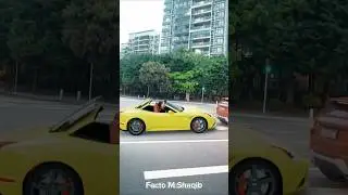 Хаос летающих машин?! 🤯🚗💨 Этот водитель полностью сошёл с ума! 😂 #смешныешорты #автотрюк