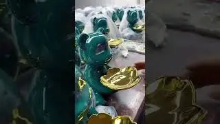 How to produce porcelain bearbick figurines storage tray? #porcelainfigurine #bearbrick #figurine