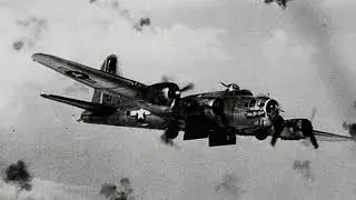 The B-17 That Landed Itself &mdash; With Every Crew Member Already Dead