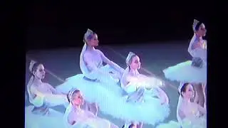 La Bayadère (4/5) Minkus/Nureyev avec Ghislaine Fallou , Claire-Marie Osta, Yann Bridart