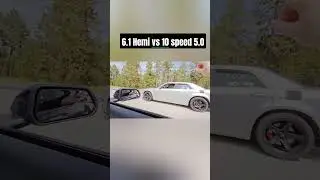 Mustang GT 10-ступенчатая против Chrysler 300 SRT8 Catless/Tuned
