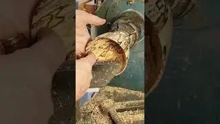 I love wood carving #asmr #wooding #woodworkingmachine #woodcut